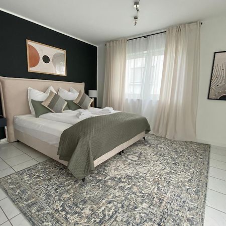 Moderne Wohnung Mit Terrasse & Parkplatz; Naehe Bwzk & Amazon Koblenz  Exterior foto
