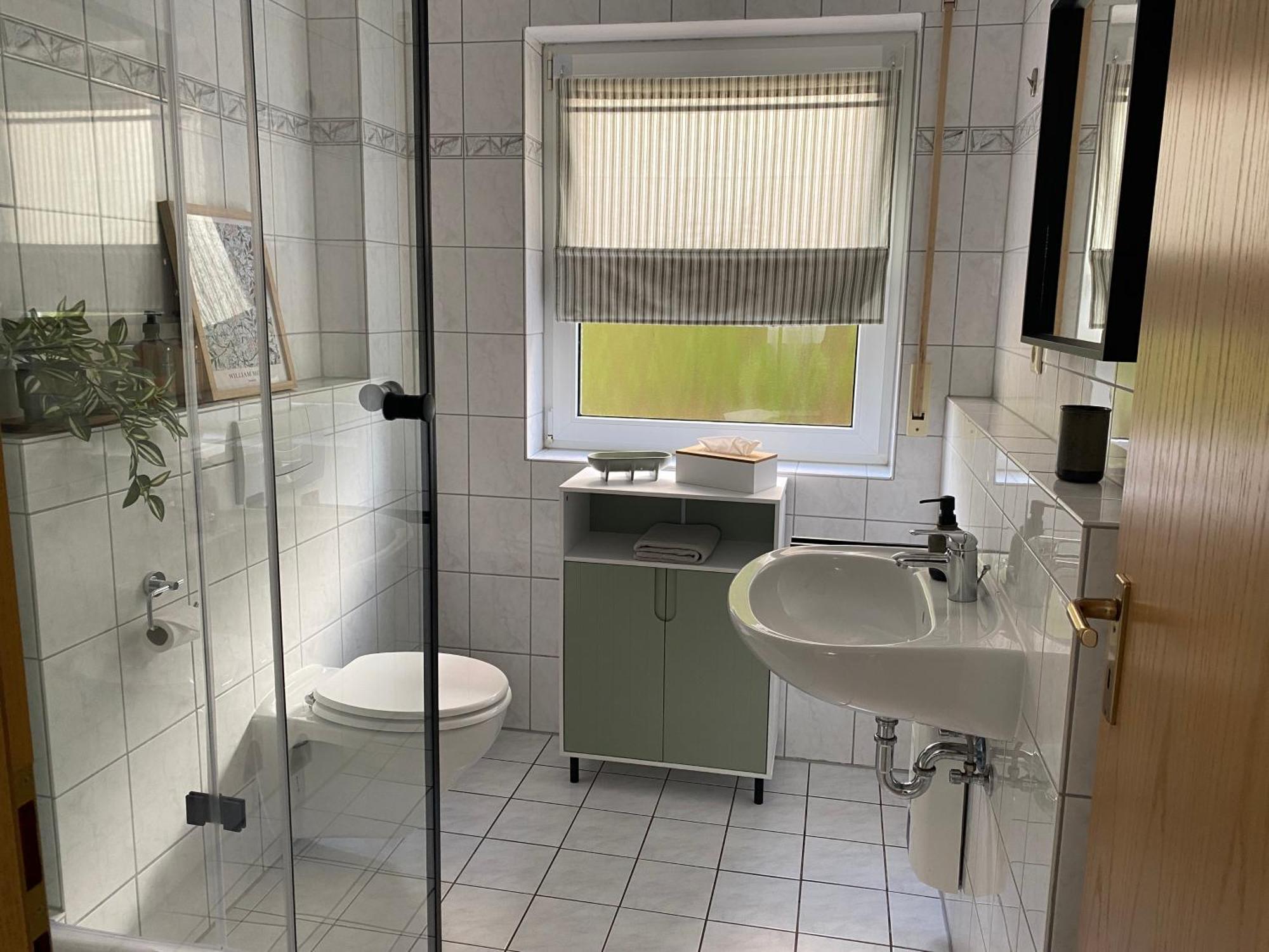 Moderne Wohnung Mit Terrasse & Parkplatz; Naehe Bwzk & Amazon Koblenz  Exterior foto